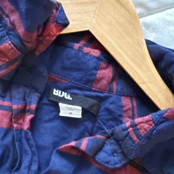 BDG ‘Waterfall’ Plaid Button-Down Shirt by Urban Outfitters I Women’s Size Small - Picture 6 of 8